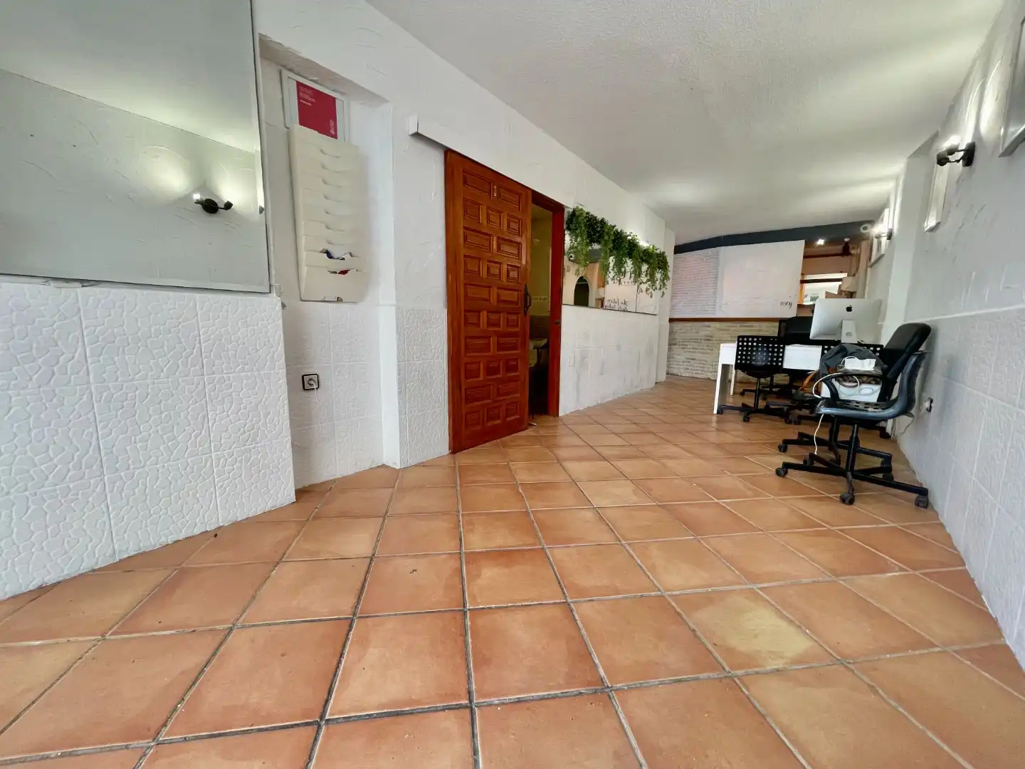 Geschaftsraum zur Miete in Torrevieja mit Klimaanlage, Heizung und Terrasse