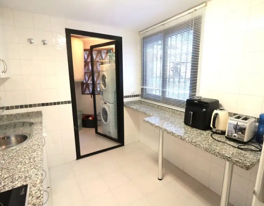 Flat with pool for sale in Selwo, imagen 19