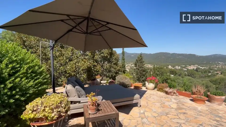 Terrace of Apartments for share in Calvià  with Air Conditioner, Terrace and Furnished