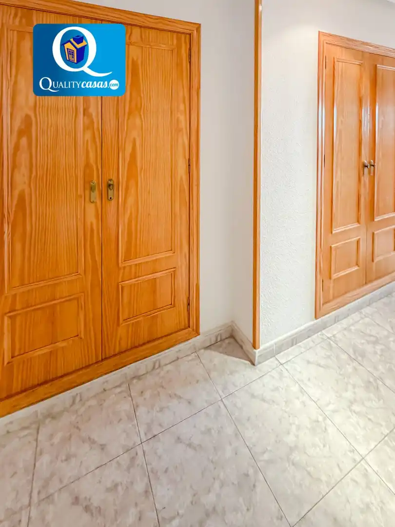 Wohnung zum Verkauf in Torrevieja mit Terrasse