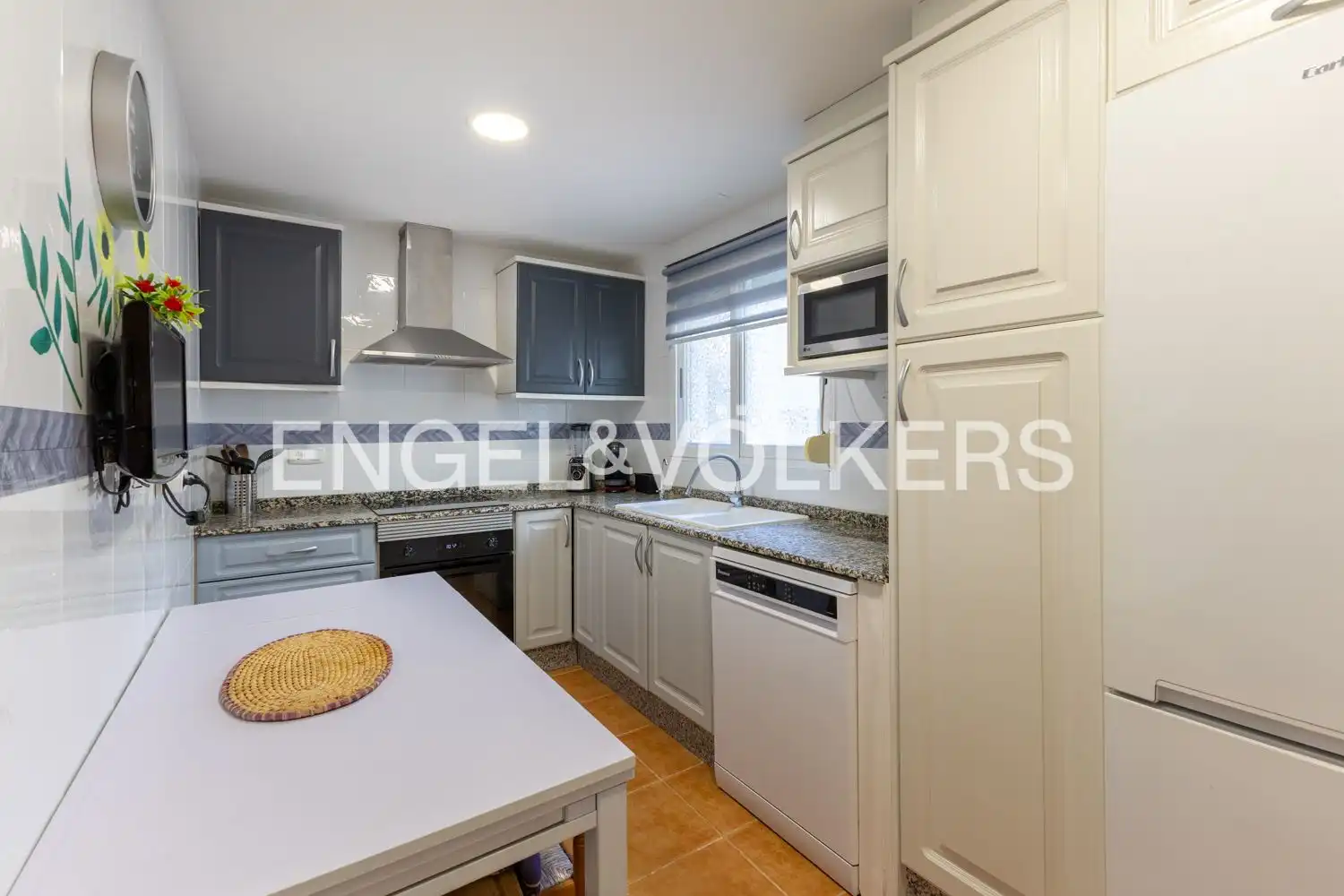 Cocina de Piso en venta en Tavernes Blanques con Aire acondicionado, Calefacción y Terraza