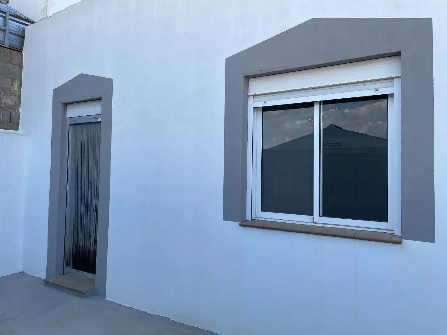 Exterior view of Garage for sale in Fuentealbilla