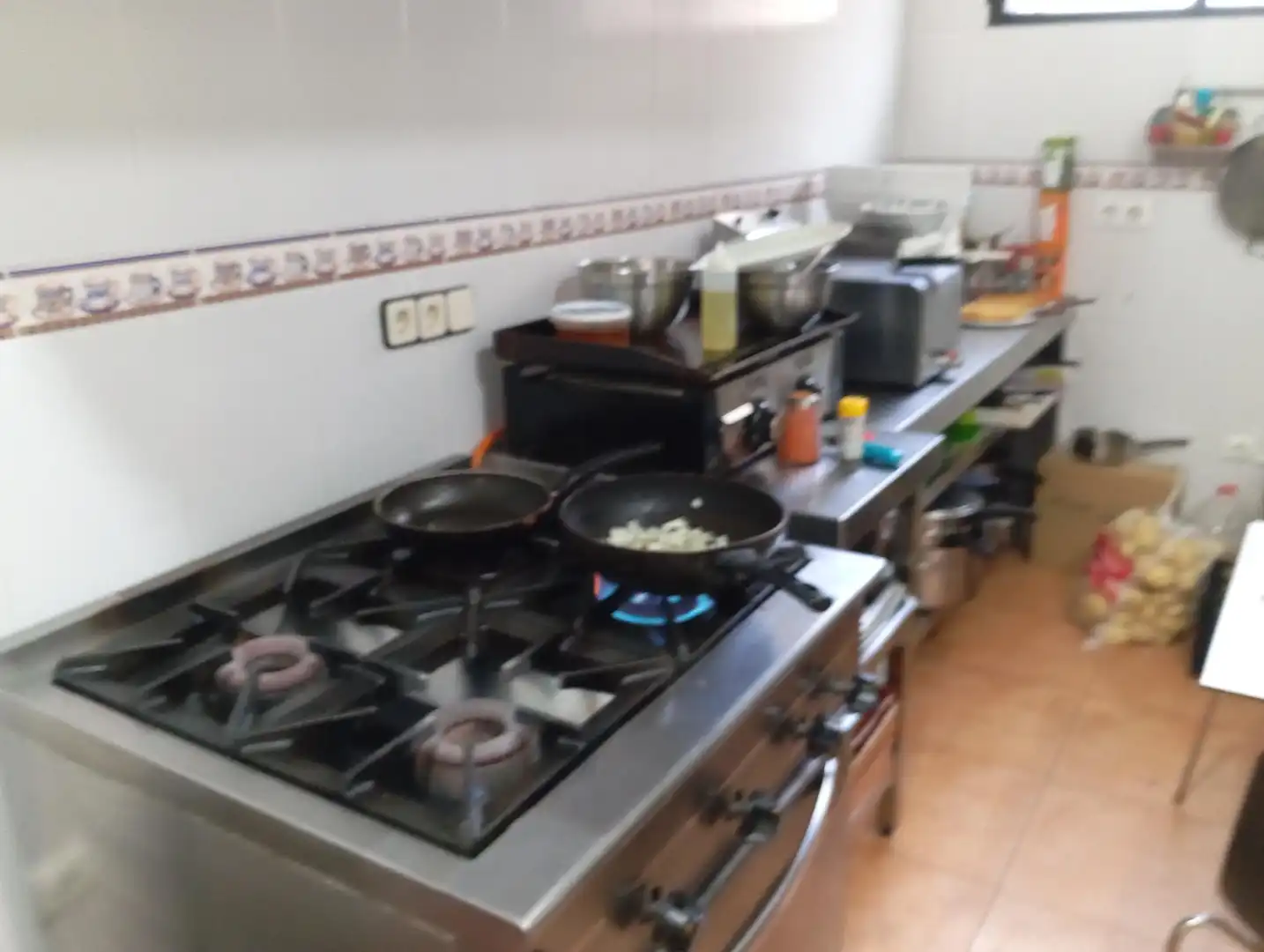 Commercial properties for sale in Madrigal de la Vera