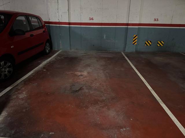 Garaje en Venta en Carrer del Canonge Doctor Auguet, 86 en Centre