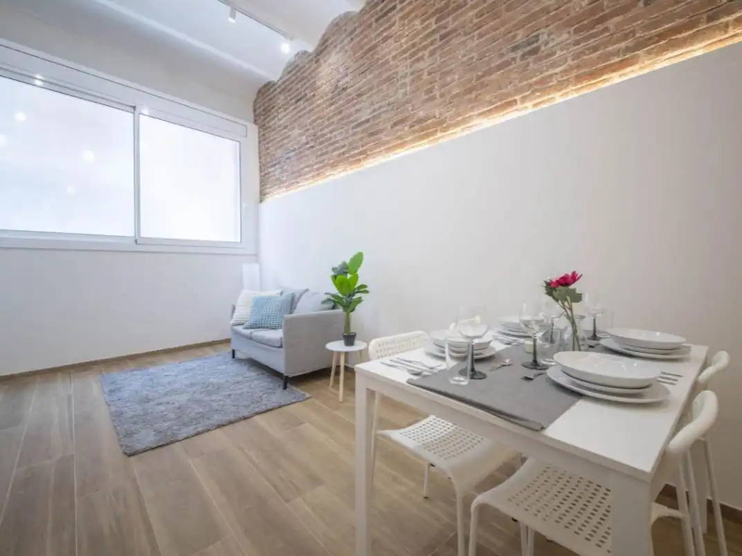 Living room of Flat for sale in Barcelona  with Air Conditioner, Private garden and Parquet flooring