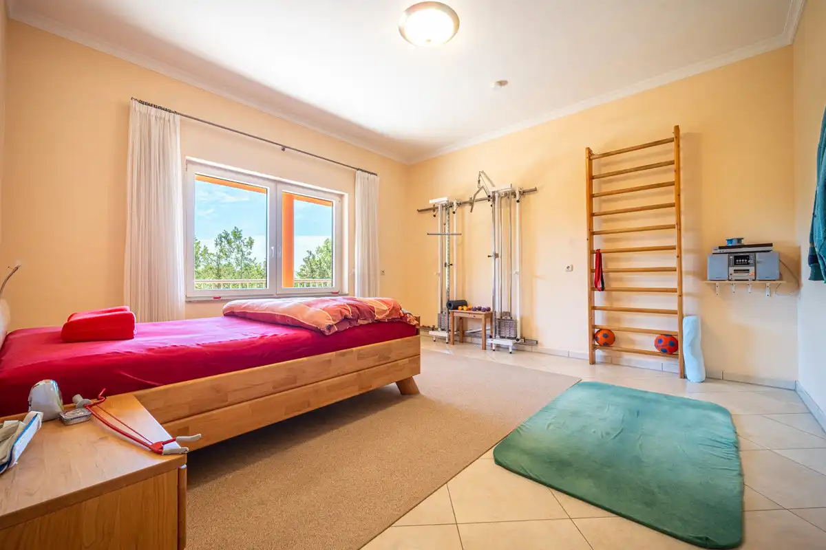 Villa mit Pool zum Verkauf in Avenida Benamara 15, imagen 11