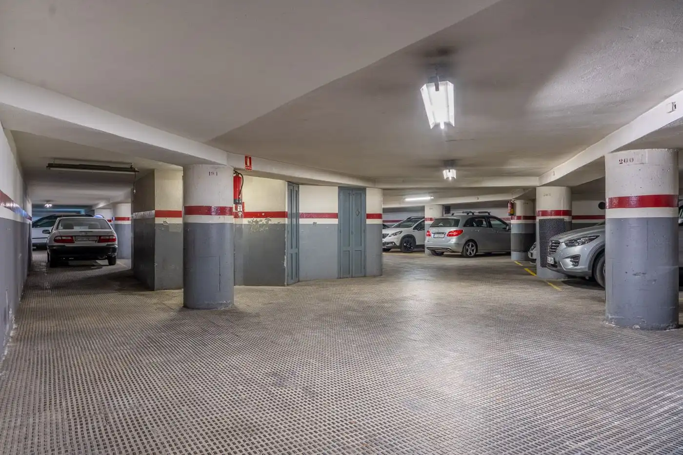 Parkplatz von Garage zur Miete in Barcelona