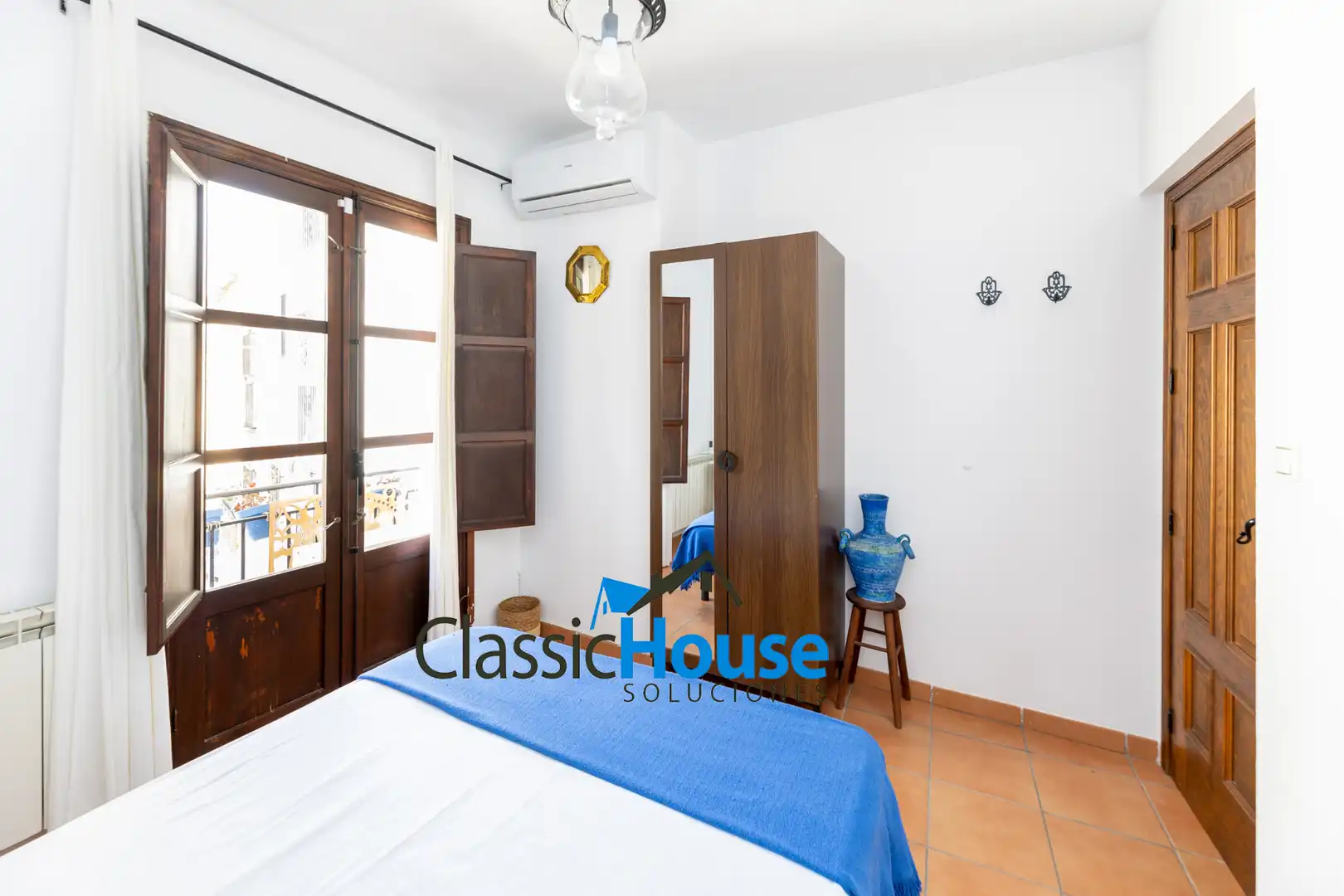 Vista exterior de Casa adosada en venta en Granada con Terraza, Amueblado y Horno