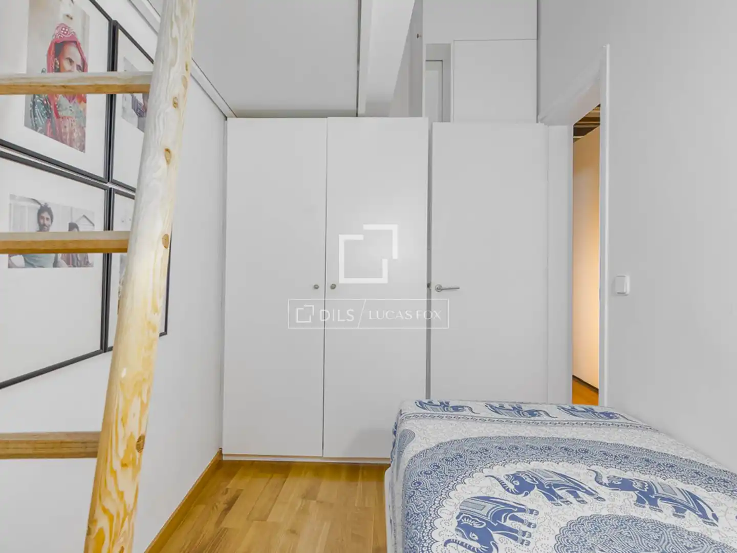 Schlafzimmer von Wohnung zum Verkauf in Barcelona mit Klimaanlage, Heizung und Parkett