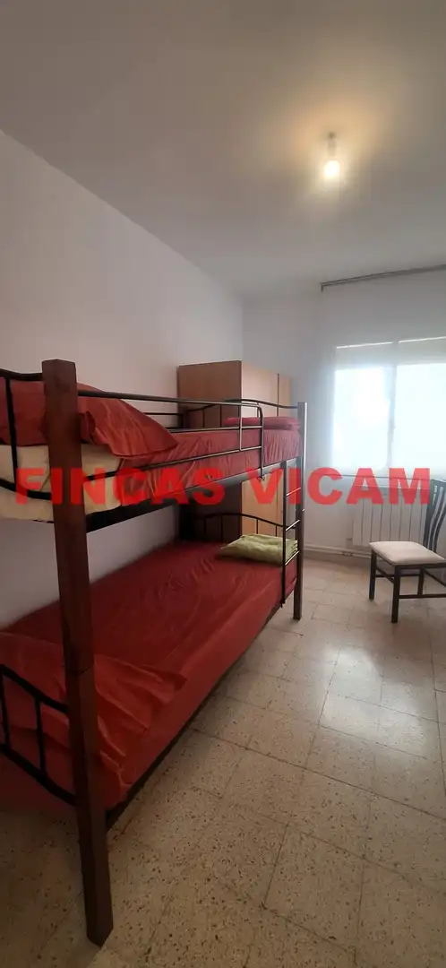 Habitación de Piso de alquiler en Huesca con Aire acondicionado, Calefacción y Amueblado