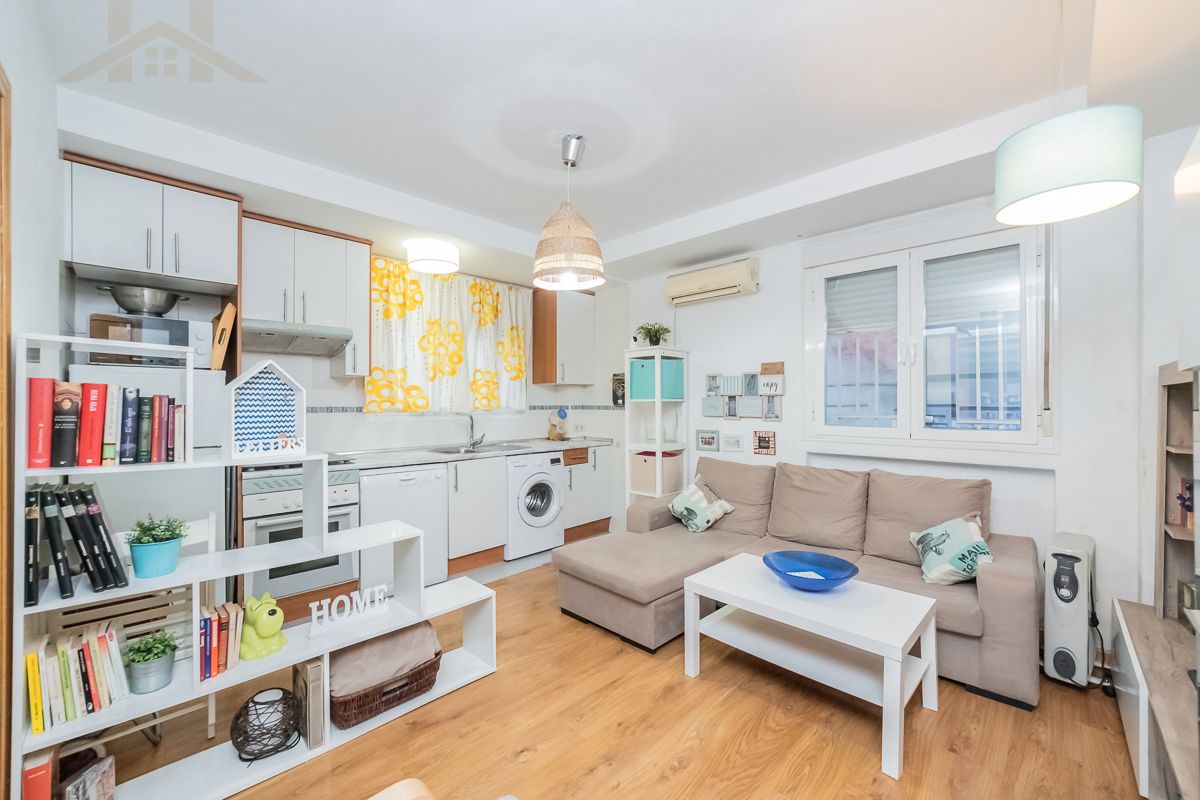 Vista exterior de Piso en venta en Leganés con Terraza y Trastero