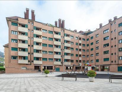 Exterior view of Flat for sale in Oviedo   with Heating, Private garden and Terrace