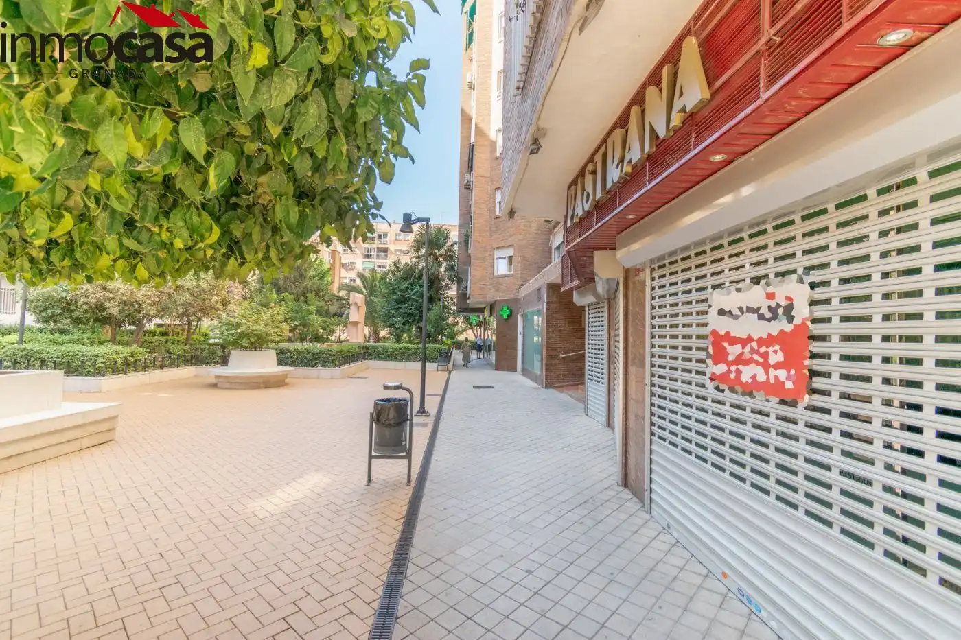 Exterior view of Commercial properties for sale in Granada  with Air Conditioner and Furnished