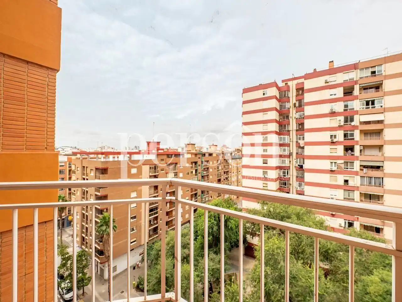 Vista exterior de Piso de alquiler en Valencia con Aire acondicionado, Amueblado y Balcón