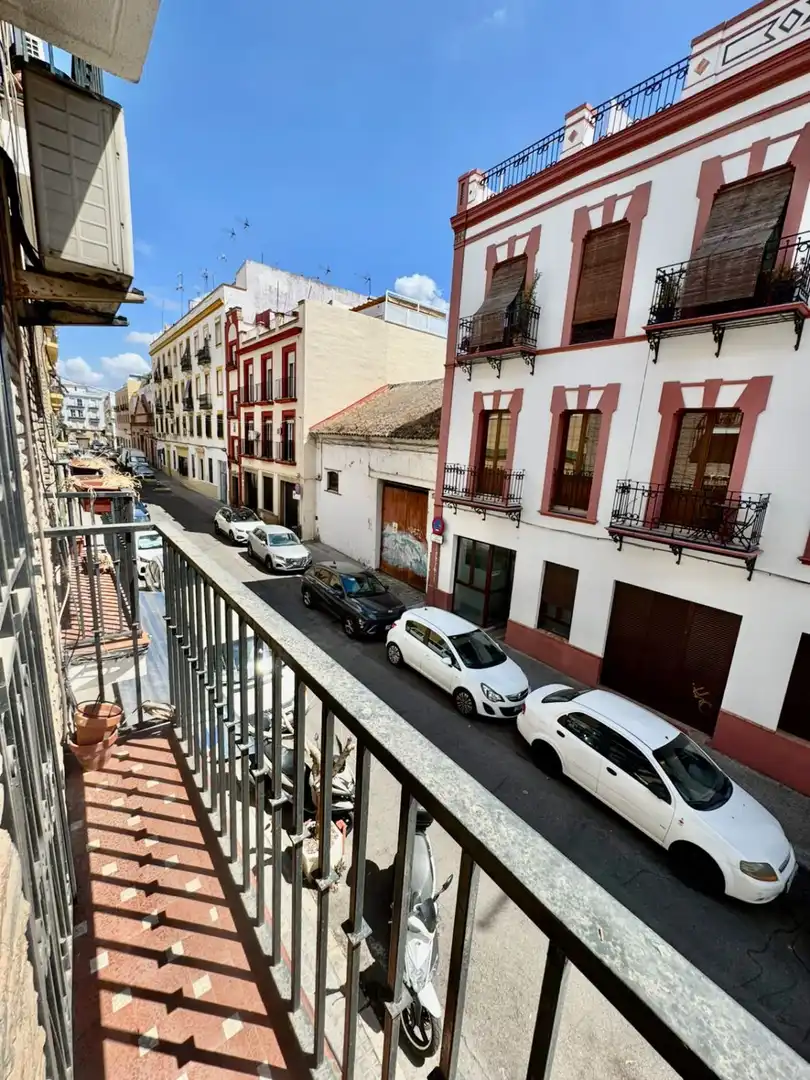 Vista exterior de Piso de alquiler en Sevilla con Aire acondicionado y Balcón