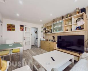 Sala d'estar de Planta baixa en venda en Badalona amb Aire condicionat, Calefacció i Parquet