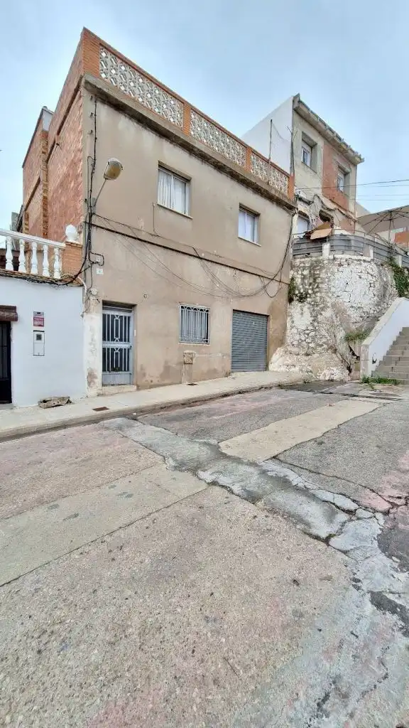 Casa o xalet en venda a Carrer de Juan Sebastián el Cano, 19, Alquerieta