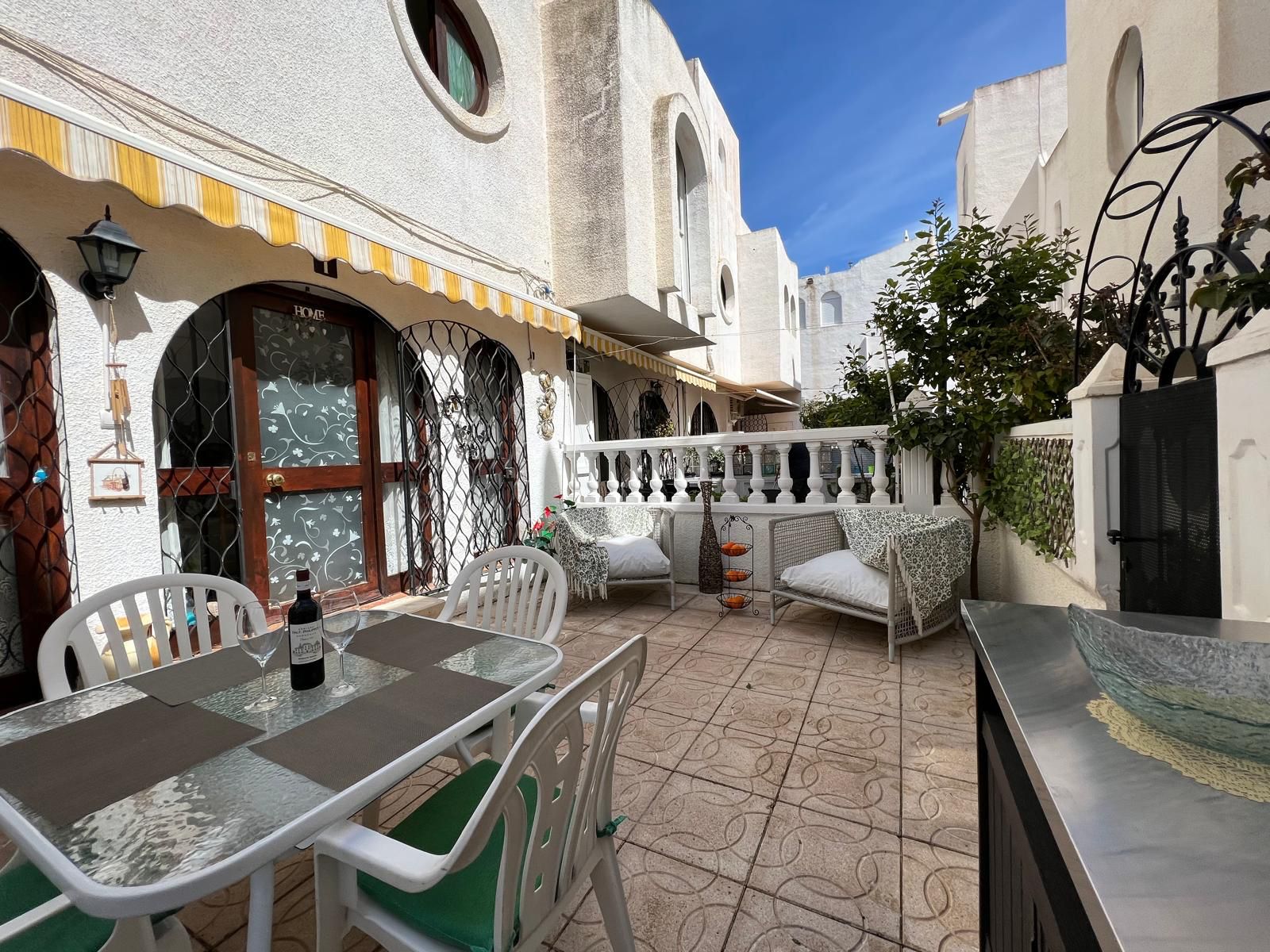 Terraza de Casa o chalet de alquiler en El Campello con Aire acondicionado, Jardín privado y Terraza
