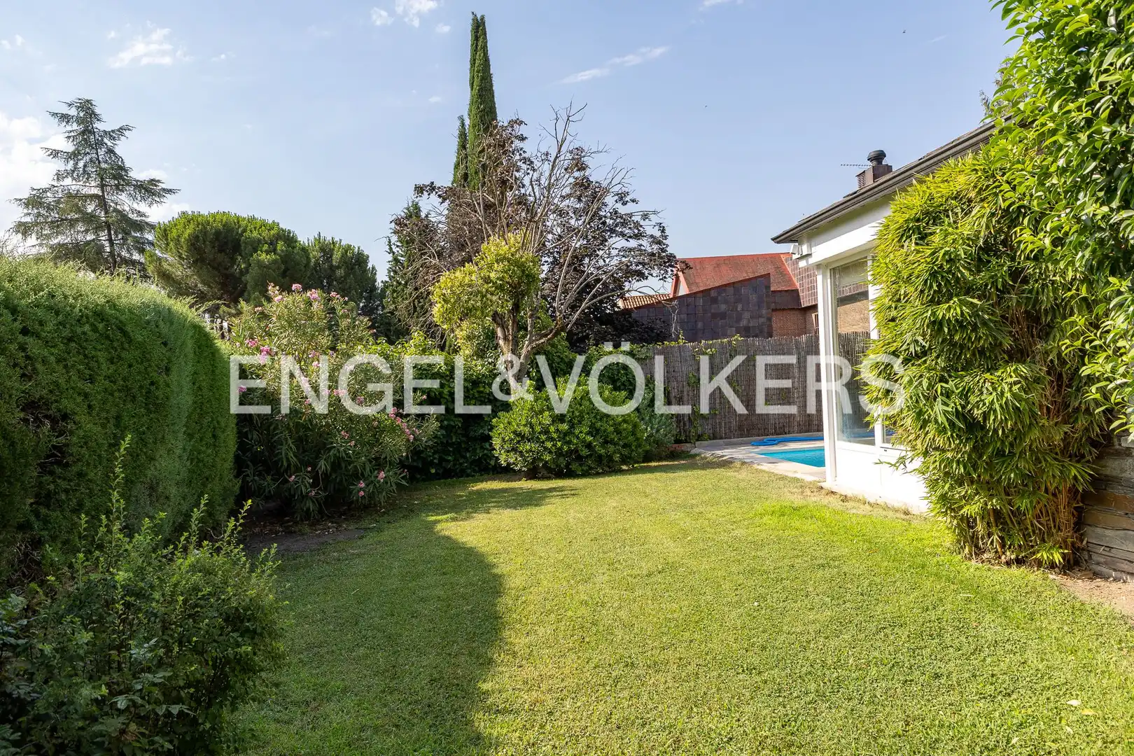 Houses for rent in Madrid  with Air Conditioner, Heating and Private garden