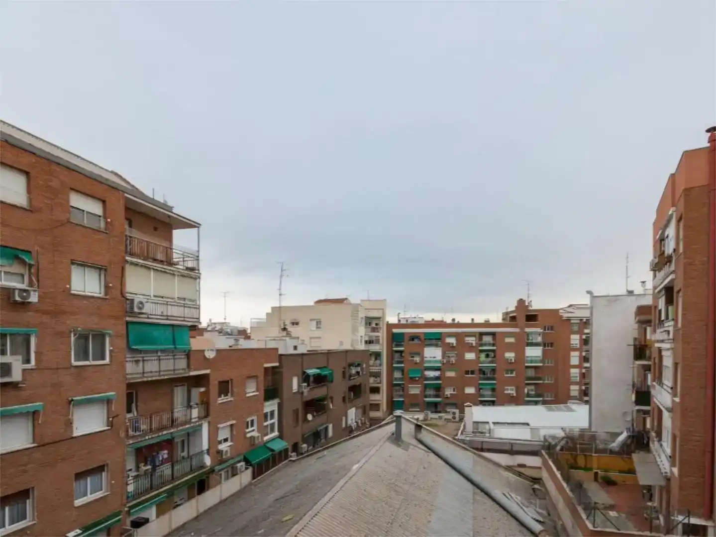 Vista exterior de Pis en venda en  Madrid Capital amb Aire condicionat