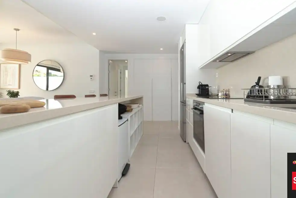 Apartament amb piscina en venda a Puerto Deportivo, imagen 6