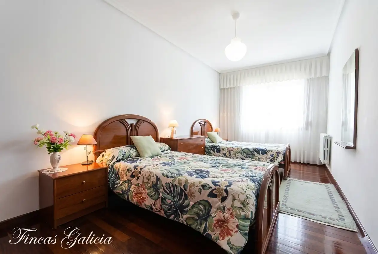Habitación de Casa adosada en venta en Verín con Calefacción, Jardín privado y Terraza