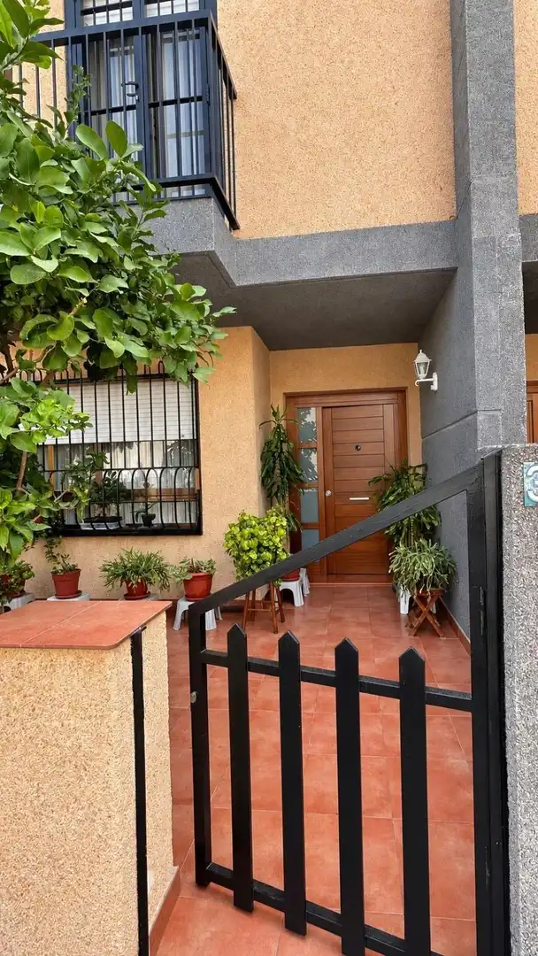 Adosado con jardín en venta en Pedanías Norte
