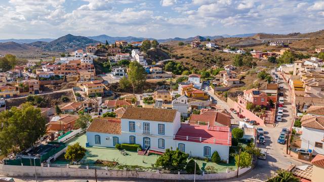 Edificio en Venta en Fuente Alegre - El Chaparral - Los Morales