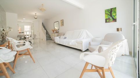 Foto 2 de Casa adosada en venta en Calle Gandhi, Zona los Frutales, Torrevieja