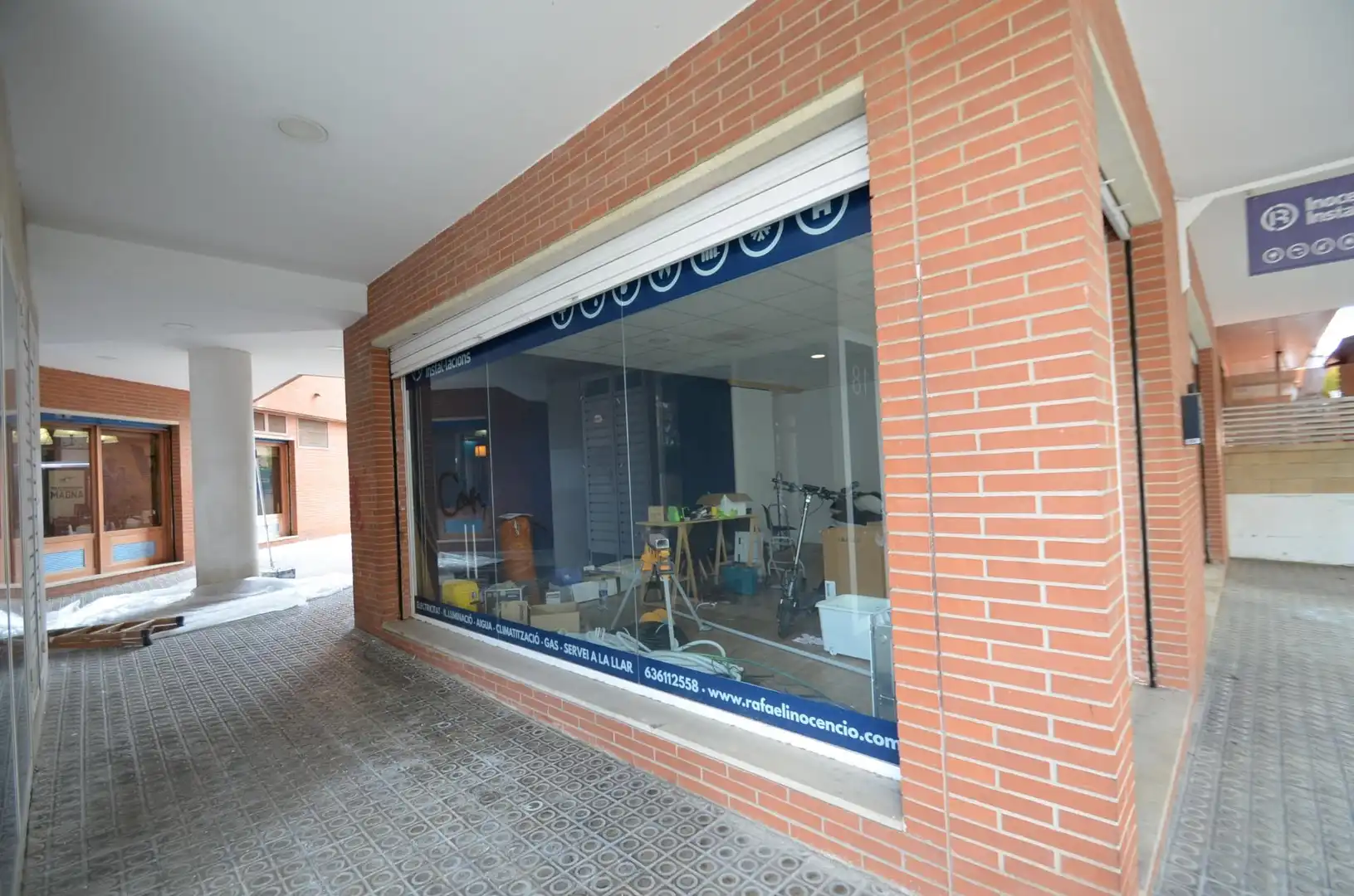 Local comercial en alquiler en Plaza de la Fàbrica Nova, imagen 7