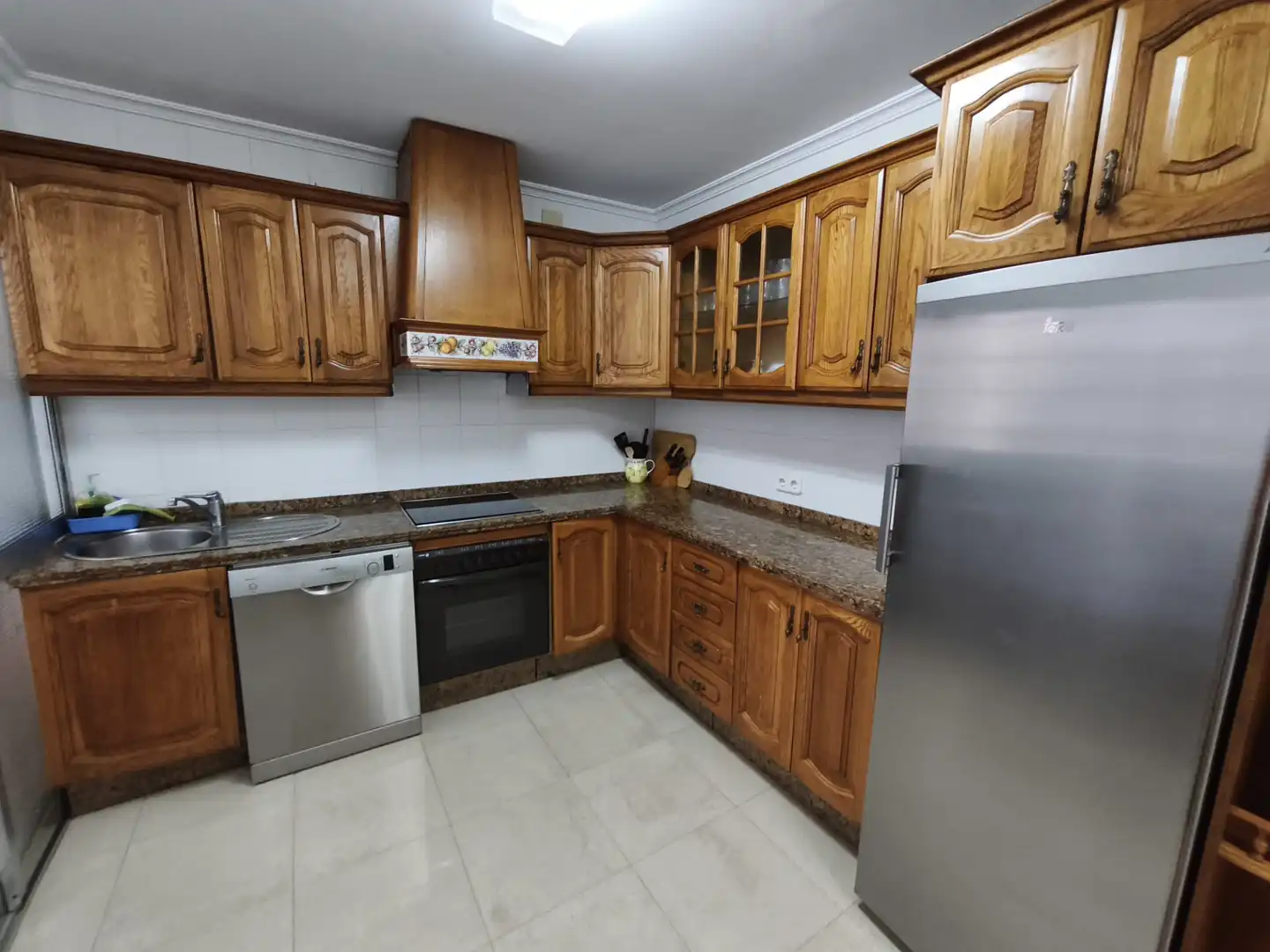 Küche von Wohnung zur Miete in Sevilla mit Klimaanlage, Heizung und Terrasse