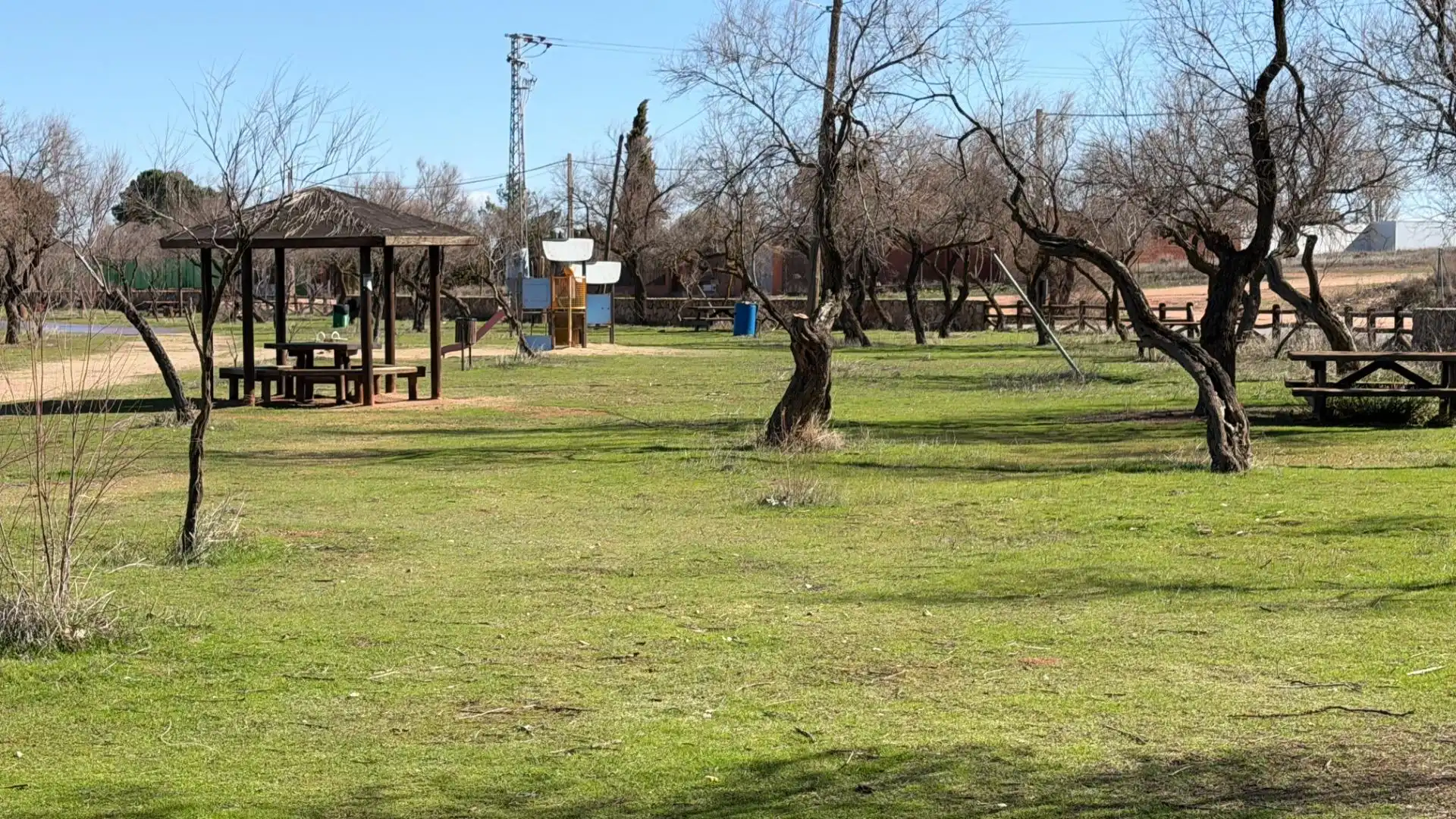 Chalet con jardín en venta en Villafranca de los Caballeros, imagen 29
