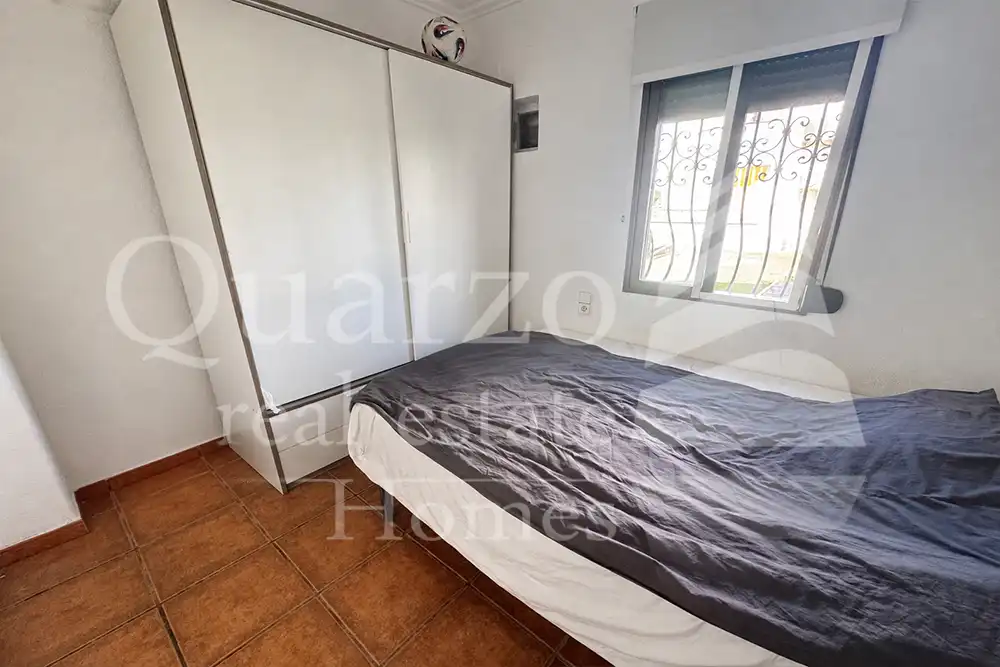 Habitación de Apartamento en venta en Dénia con Calefacción, Jardín privado y Amueblado
