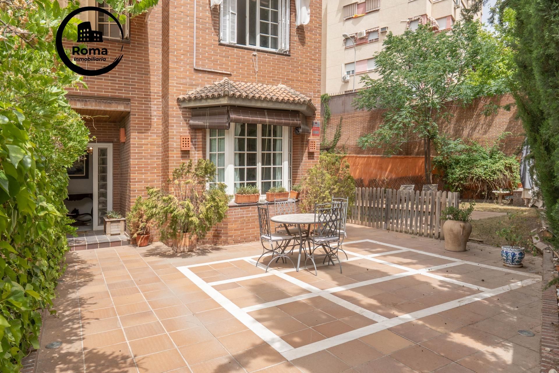 Terrassa de Casa o xalet en venda en  Granada Capital amb Aire condicionat, Jardí privat i Terrassa