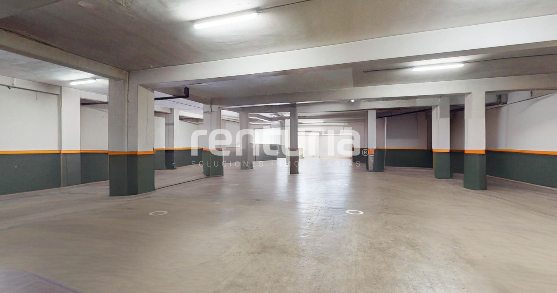 Aparcament de Local de lloguer en  Valencia Capital