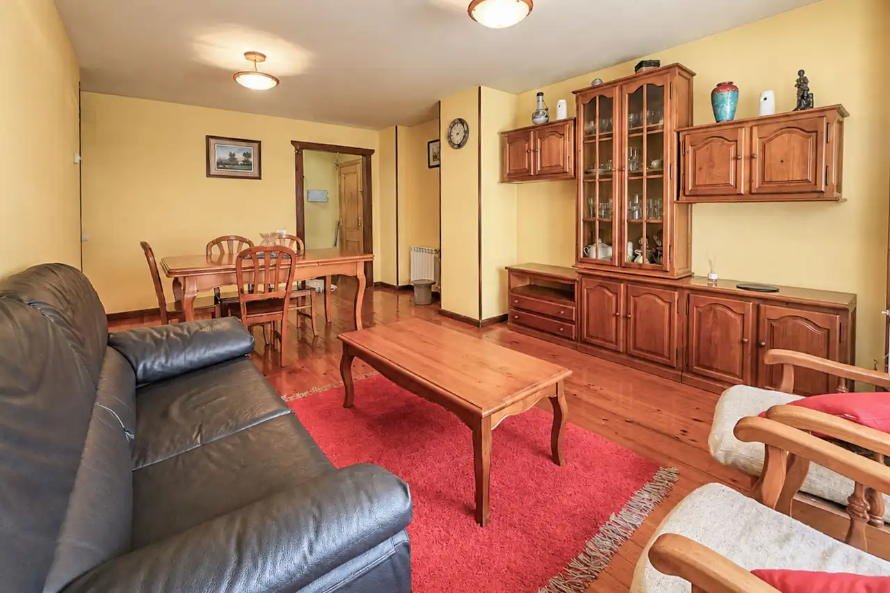 Sala de estar de Apartamento en venta en Vielha e Mijaran con Calefacción, Parquet y Amueblado