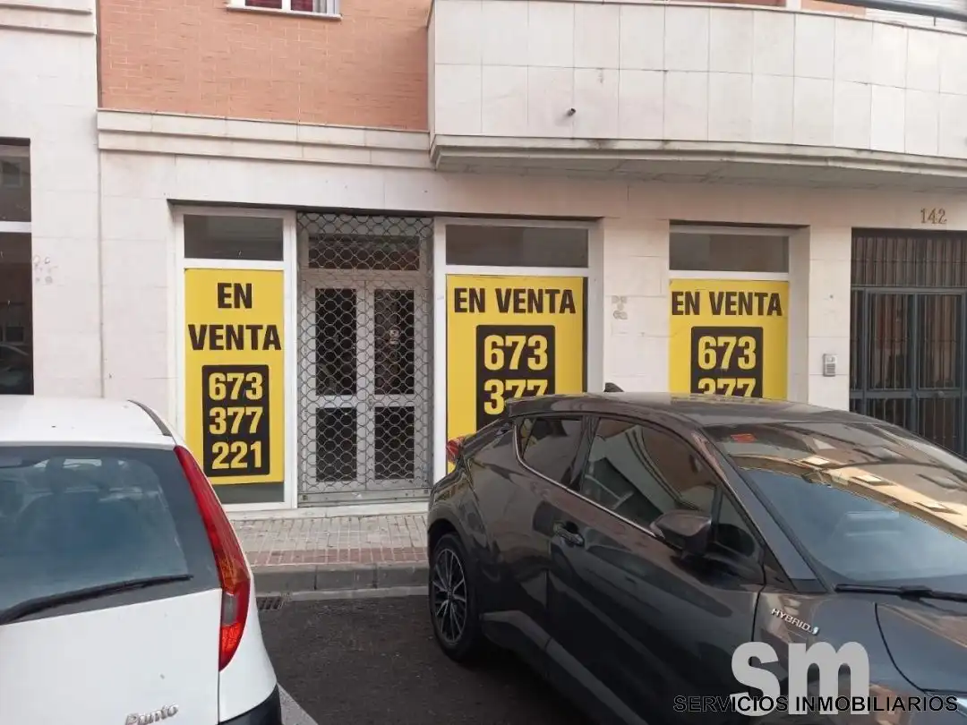 Local en venta en Coria del Río
