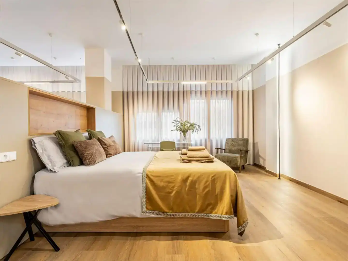 Habitación de Piso de alquiler en Valencia con Aire acondicionado, Jardín privado y Amueblado