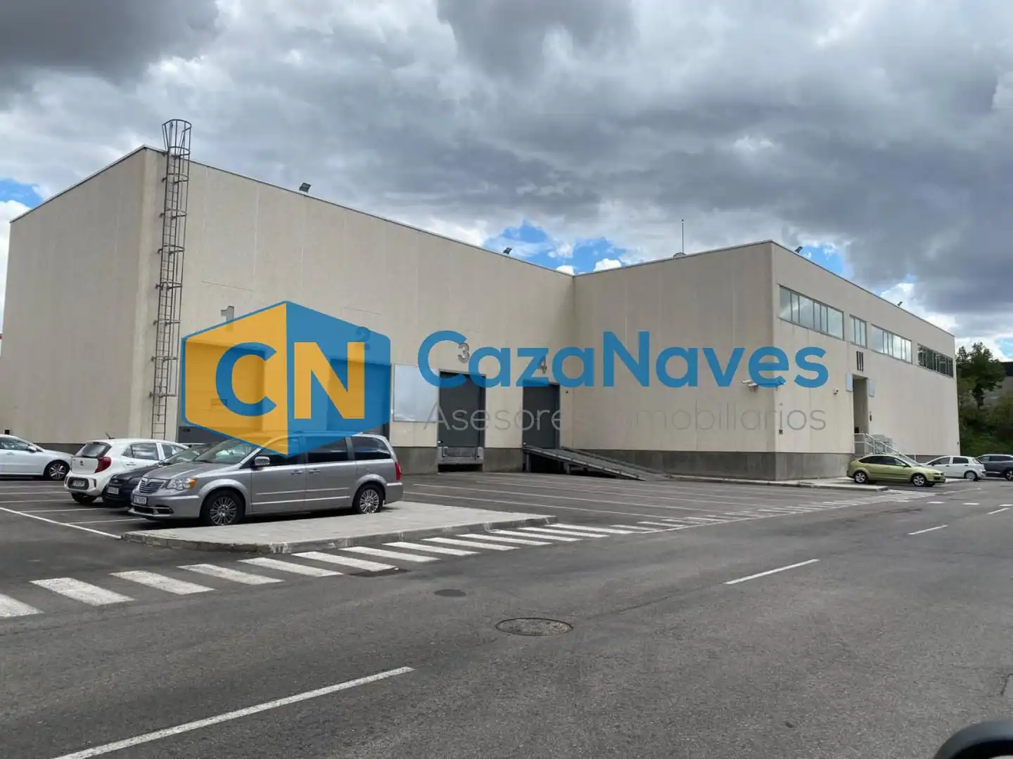 Industrial building to rent in Barrio de la Estación, imagen 5