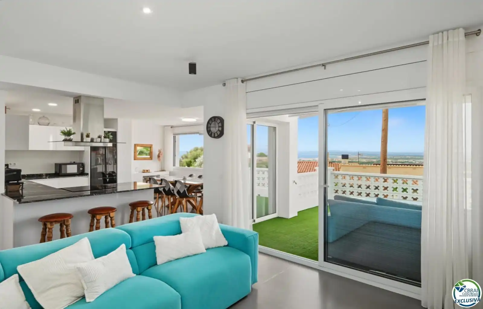 Living room of Houses for sale in Roses  with Air Conditioner, Storage room and Swimming Pool