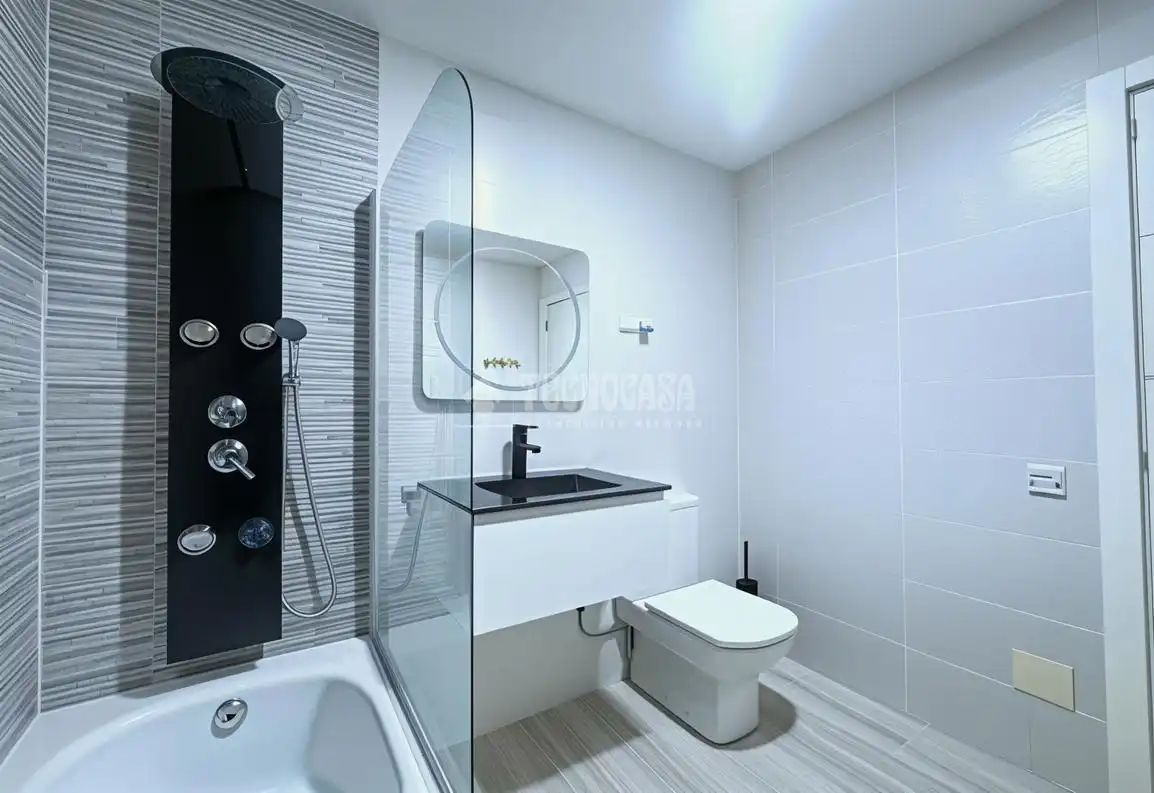 Bathroom of Detached homes for sale in Móstoles  with Heating, Private garden and Community pool