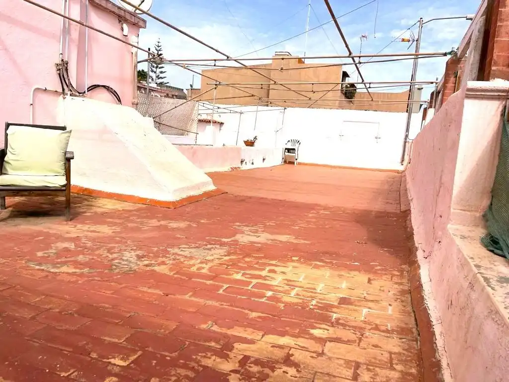 Terraza de Casa adosada en venta en Telde con Calefacción, Terraza y Trastero