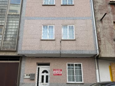Adosado con balcón en venta en Rúa Luís Seoane