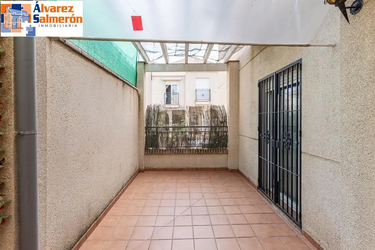 Casa aparellada amb terrassa en venda a Camino del Cementerio, imagen 10