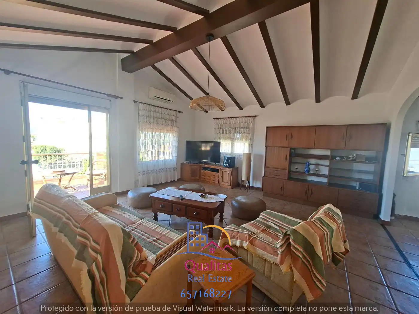 Sala de estar de Casa o chalet de alquiler en Oliva con Aire acondicionado, Jardín privado y Terraza
