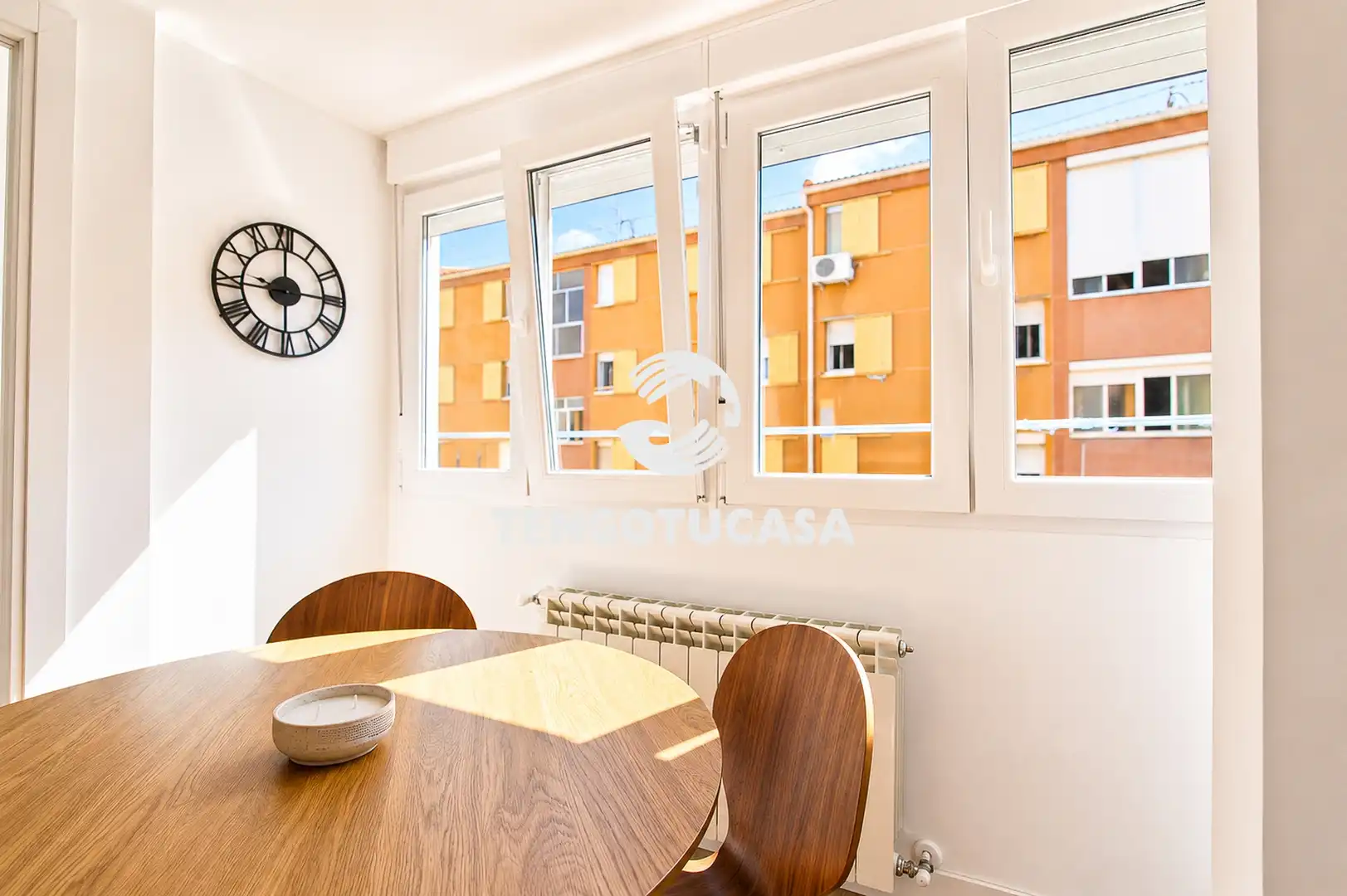 Dining room of Flat for sale in Madrid  with Air Conditioner, Furnished and Oven