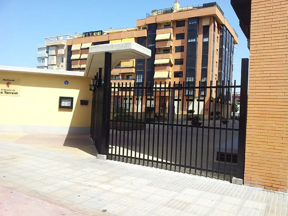 Exterior view of Garage for sale in San Vicente del Raspeig / Sant Vicent del Raspeig