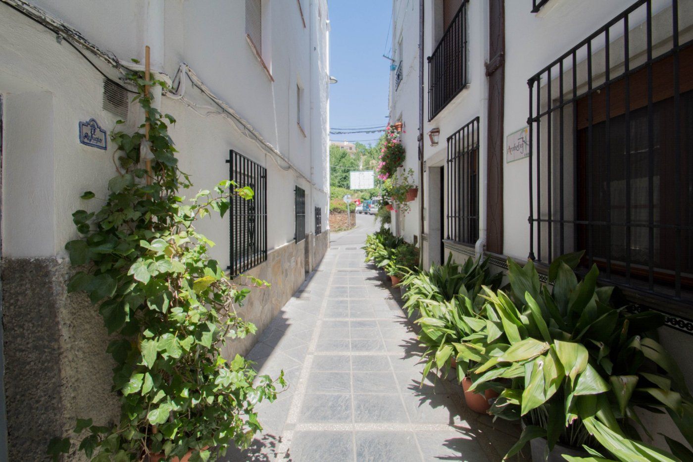 Vista exterior de Casa o xalet en venda en Güejar Sierra amb Aire condicionat i Calefacció