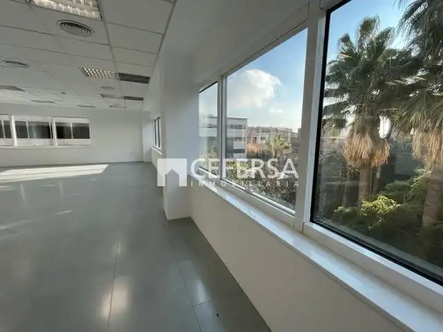 Bureau avec ascenseur à louer à De L'Hospitalet, imagen 7