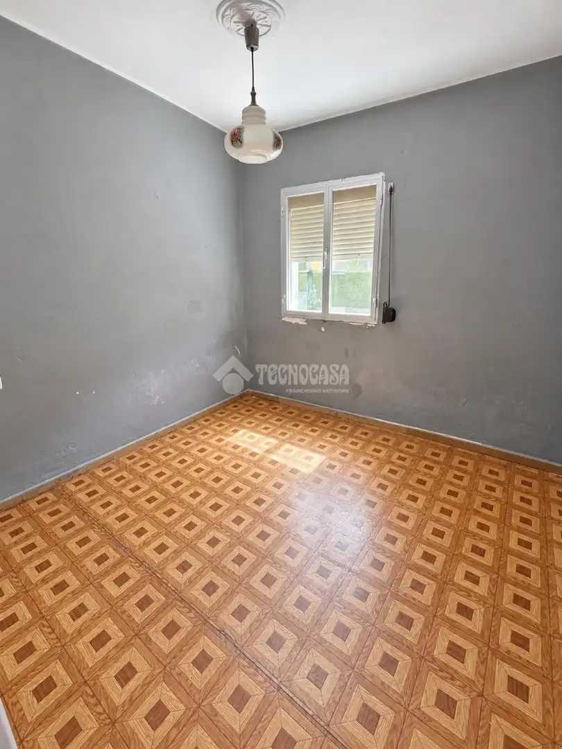Habitación de Piso en venta en Madrid con Parquet